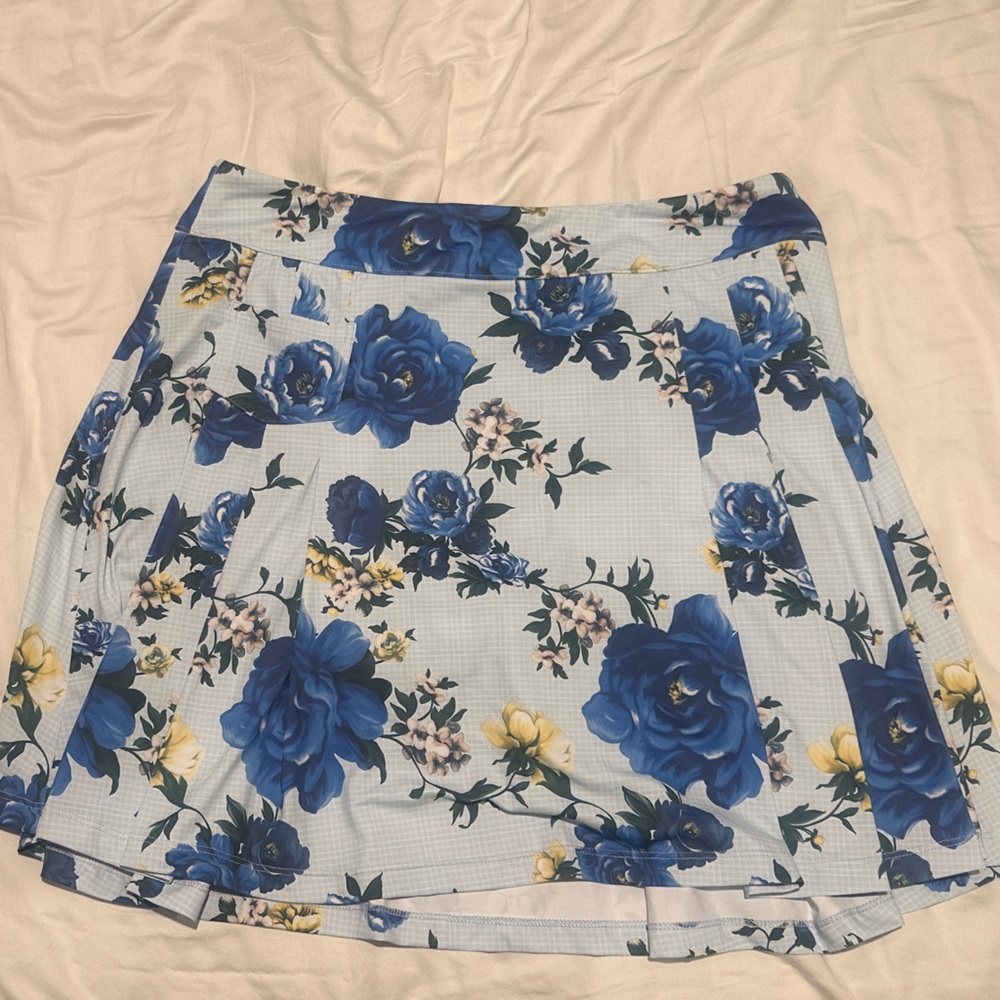 NWT scratch 70 golf skort, size M